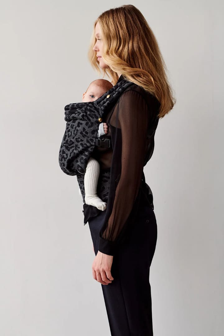 article_Best Baby Carrier for Newborns_1.jpg