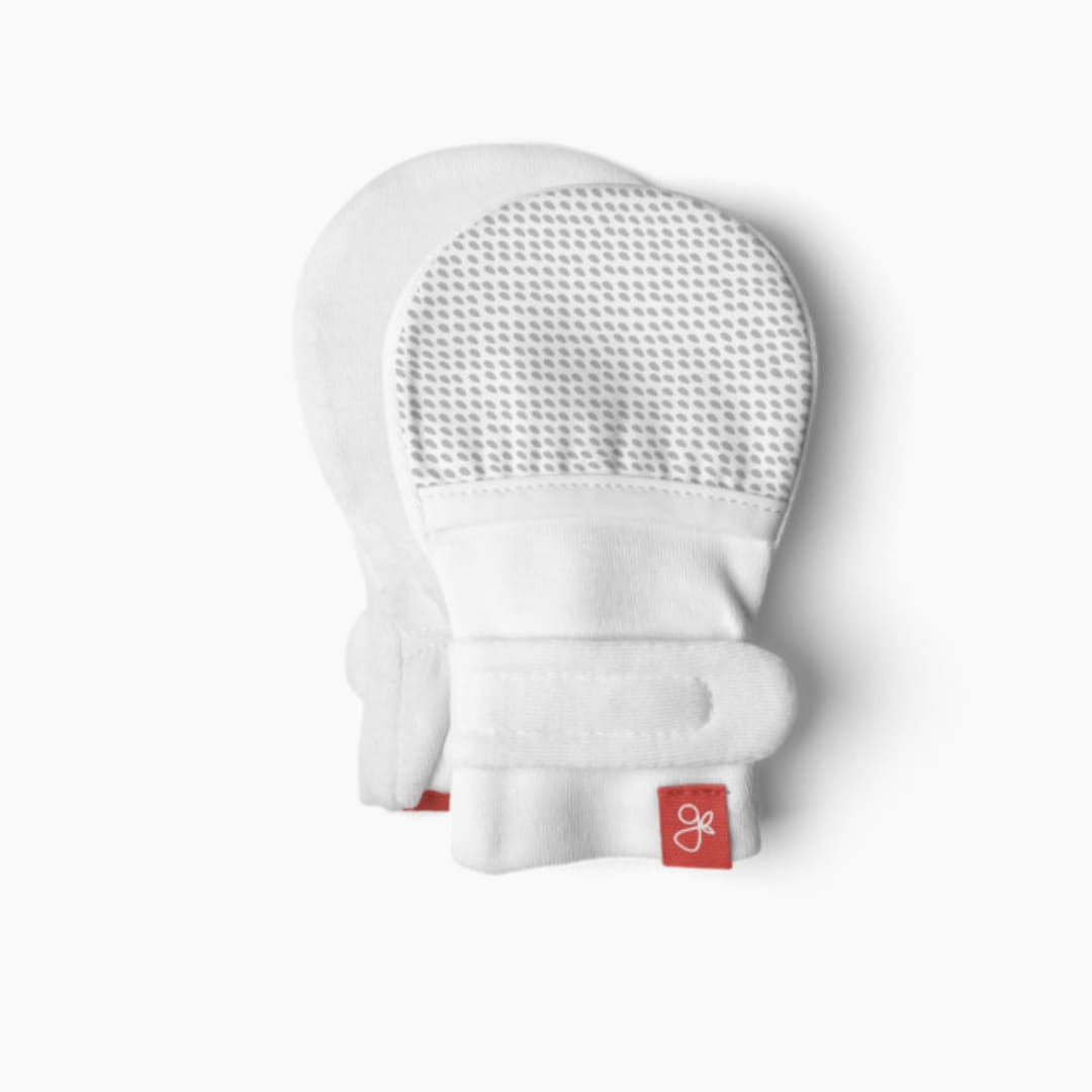 article_Best Baby Mittens_3.jpg