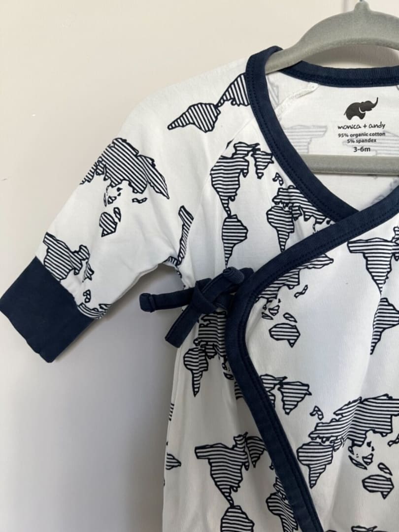 article_Best Newborn Onesies_10.jpg